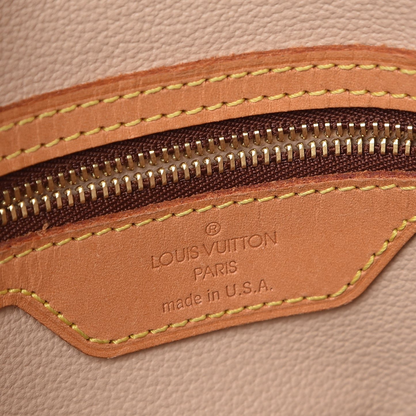Monogram Petit Bucket 23