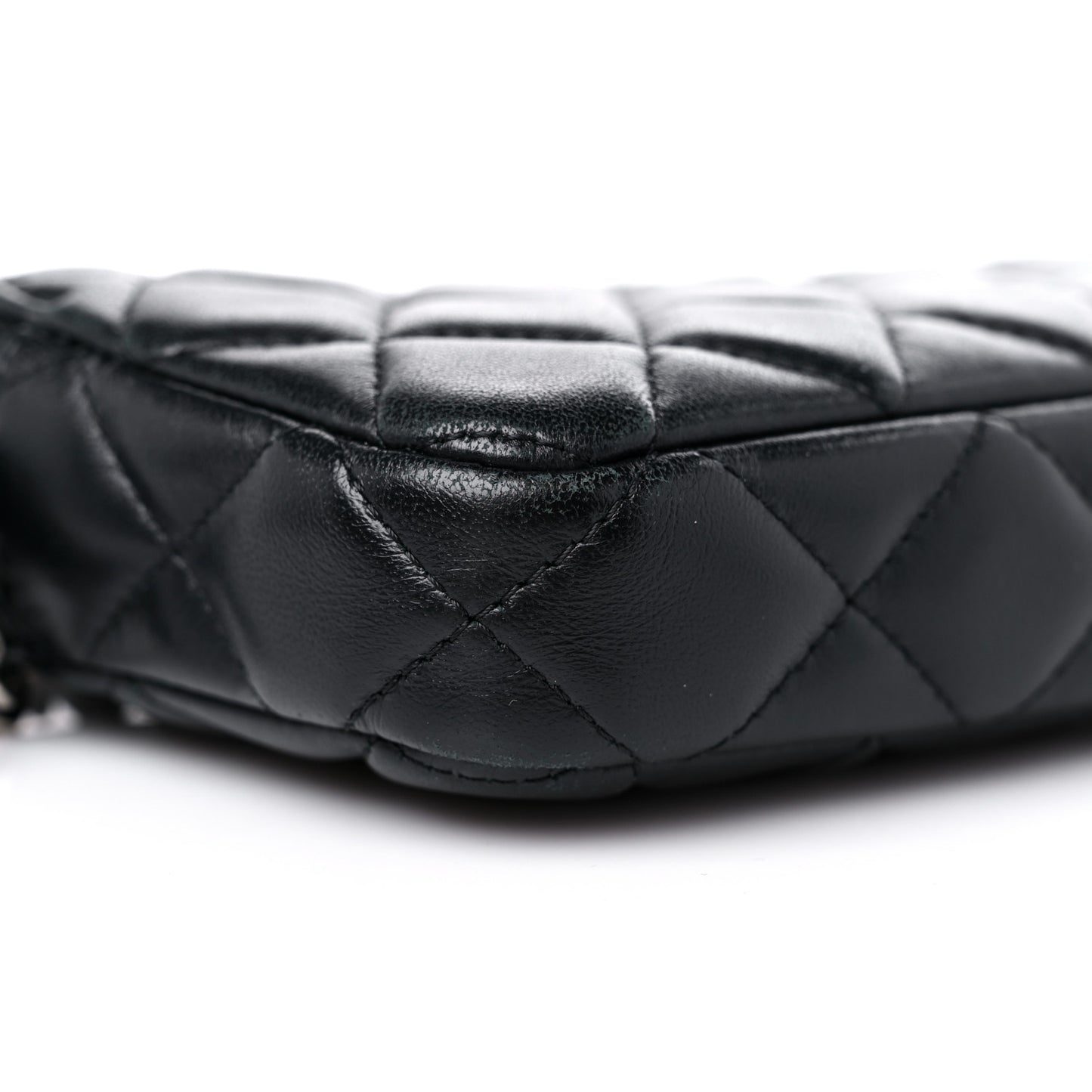 Lambskin Quilted Small Clutch With Chain Black