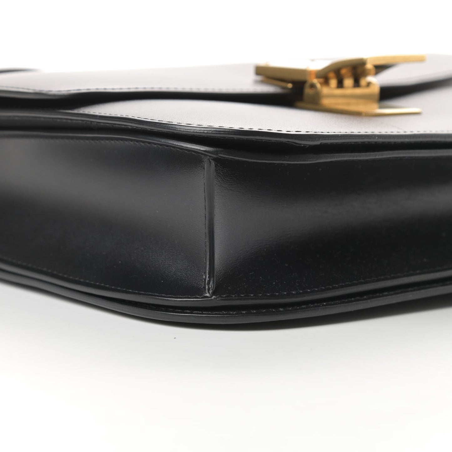 Box Calfskin Medium Classic Box Flap Bag Black