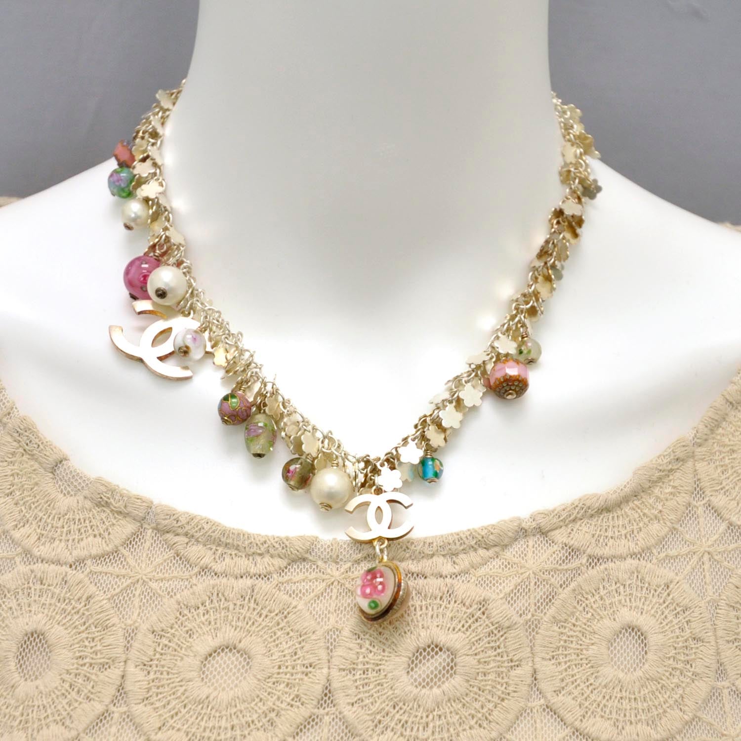 Chanel Floral Beaded CC Necklace Gold 3 of 7