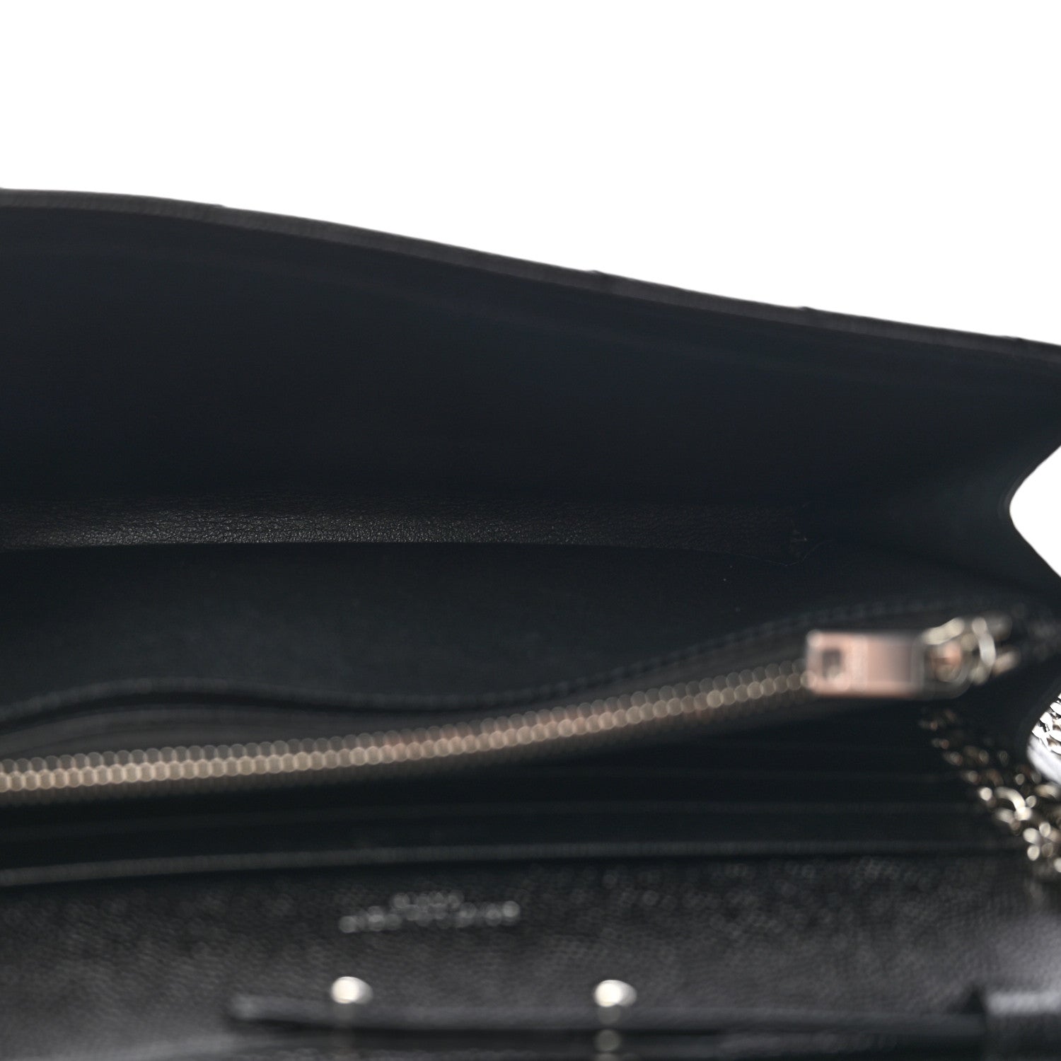 Saint Laurent Grain De Poudre Matelasse Chevron Monogram Chain Wallet Black Black 5 of 12