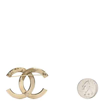 Chanel Resin CC Brooch Gold Red Blue 2 of 4