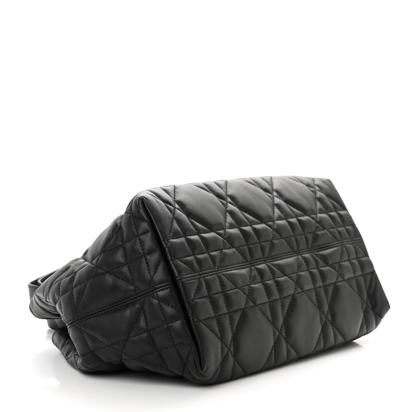 Calfskin Macrocannage Medium Toujours Black