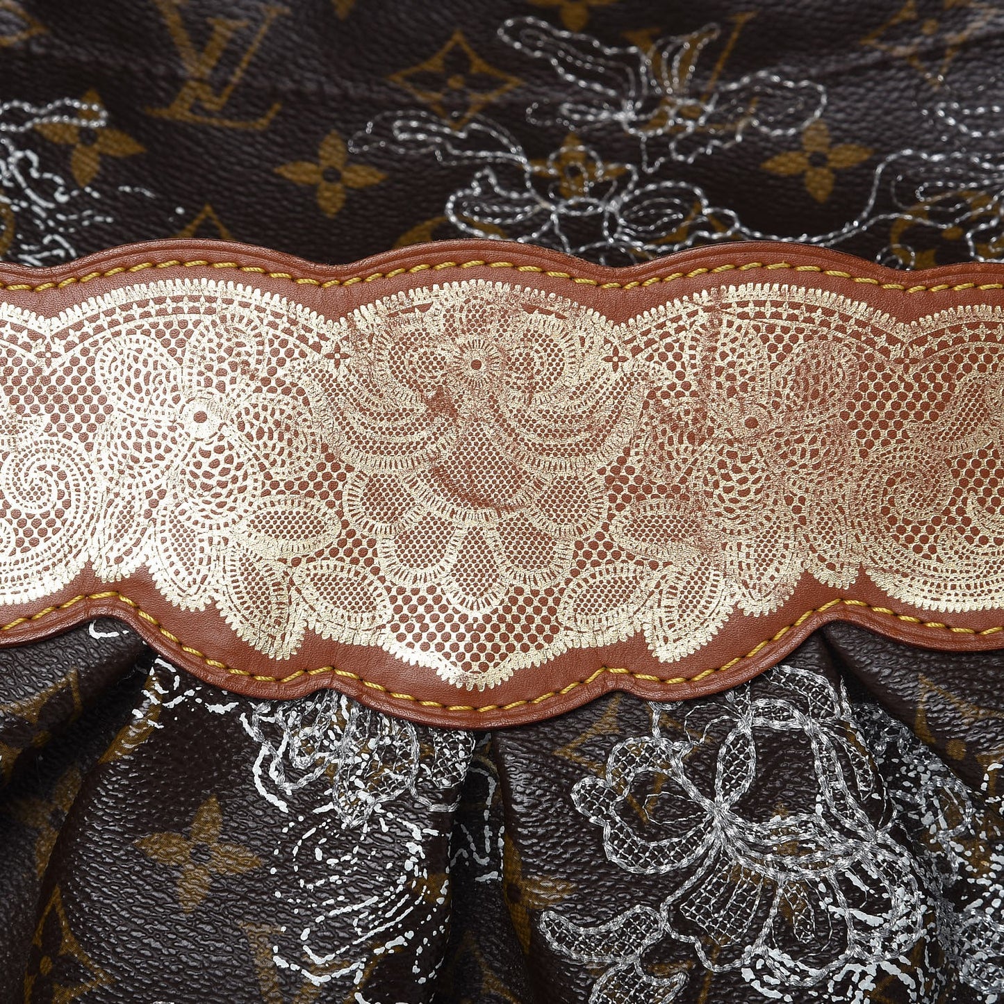 Monogram Dentelle Fersen Silver