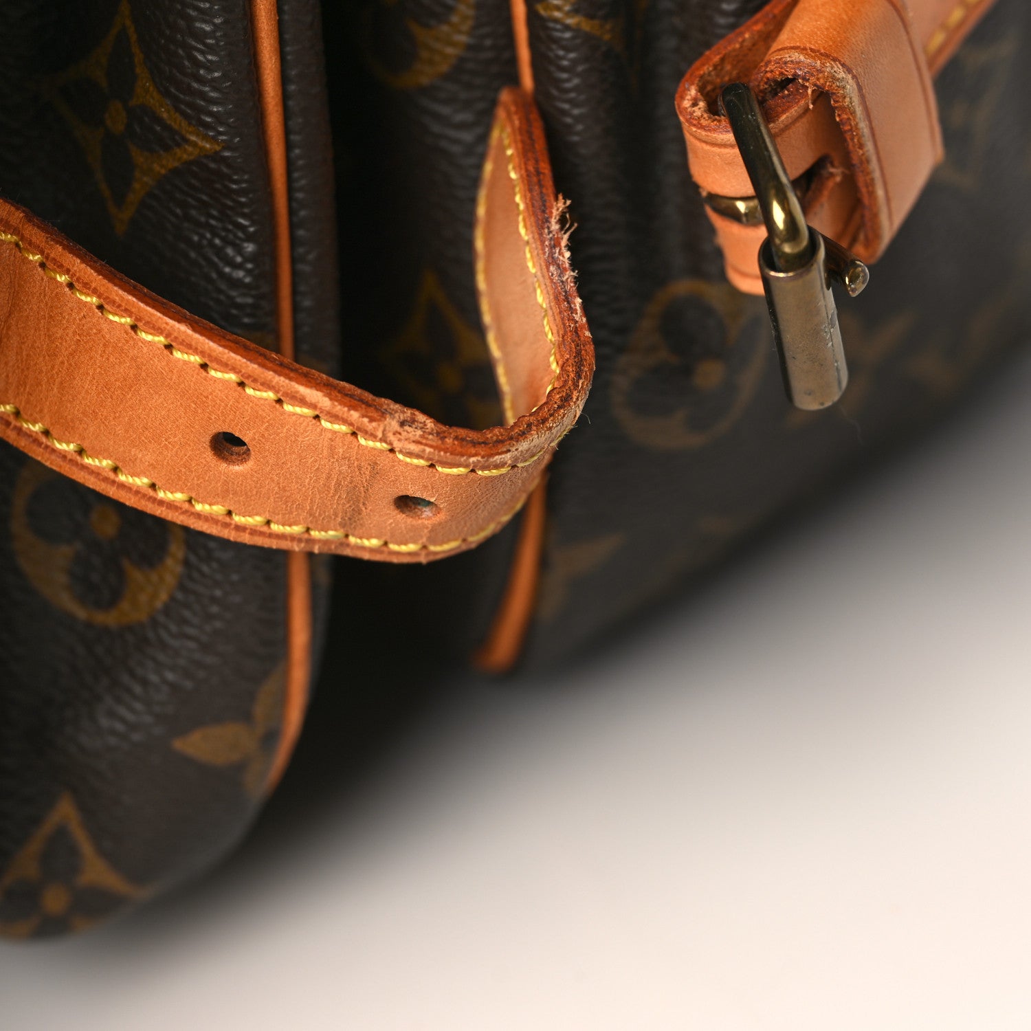 Louis Vuitton Monogram Saumur 35 10 of 10