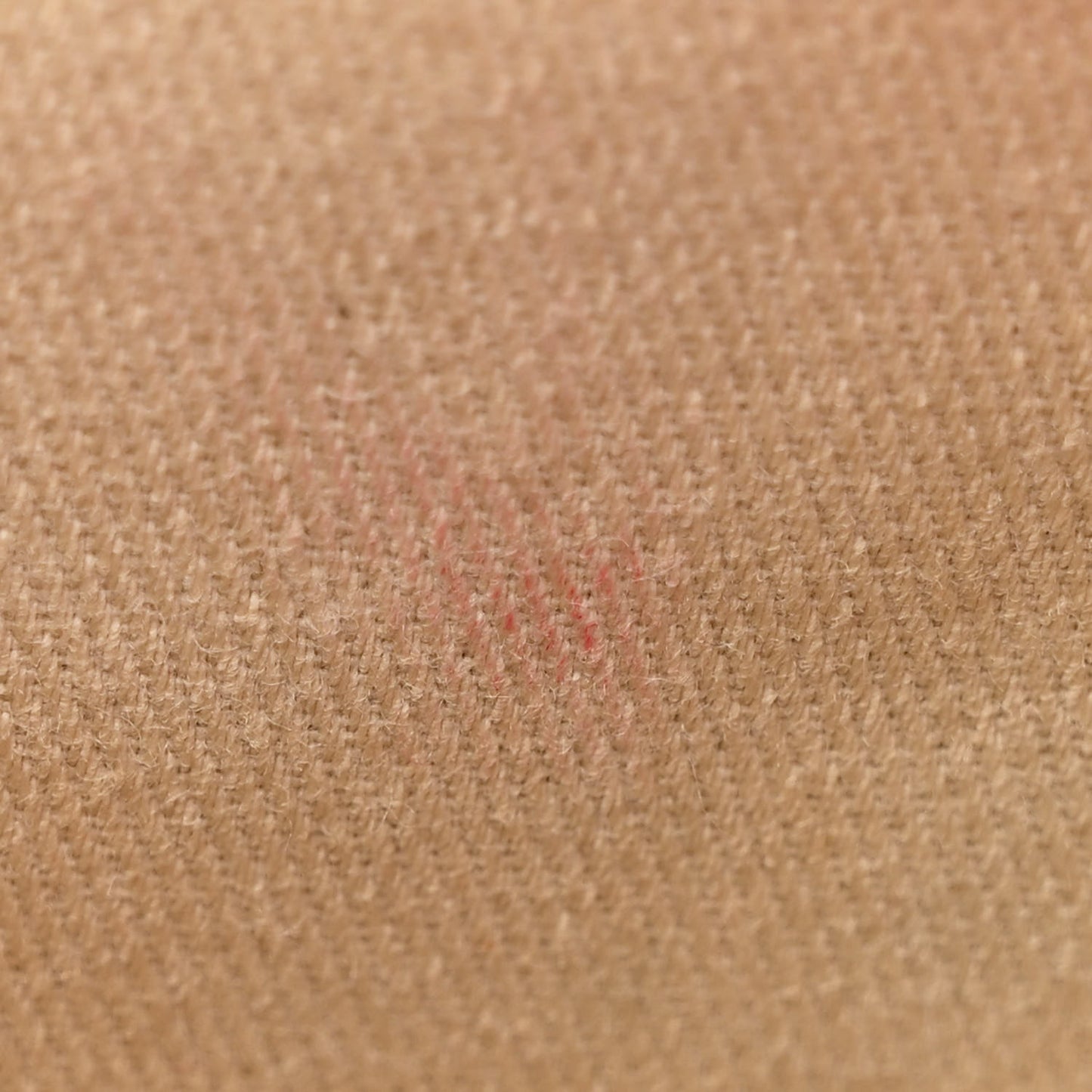 Vitello Rockstud Tote Deep Cyclamin