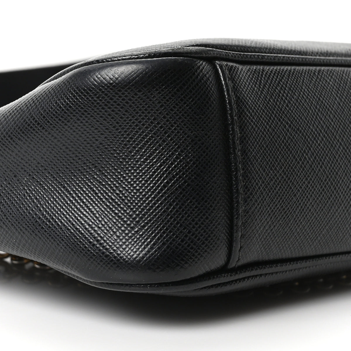 Saffiano Lux Re-Edition 2005 Shoulder Bag Black