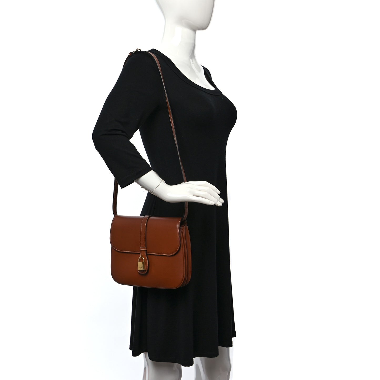 Smooth Calfskin Medium Tabou Tan