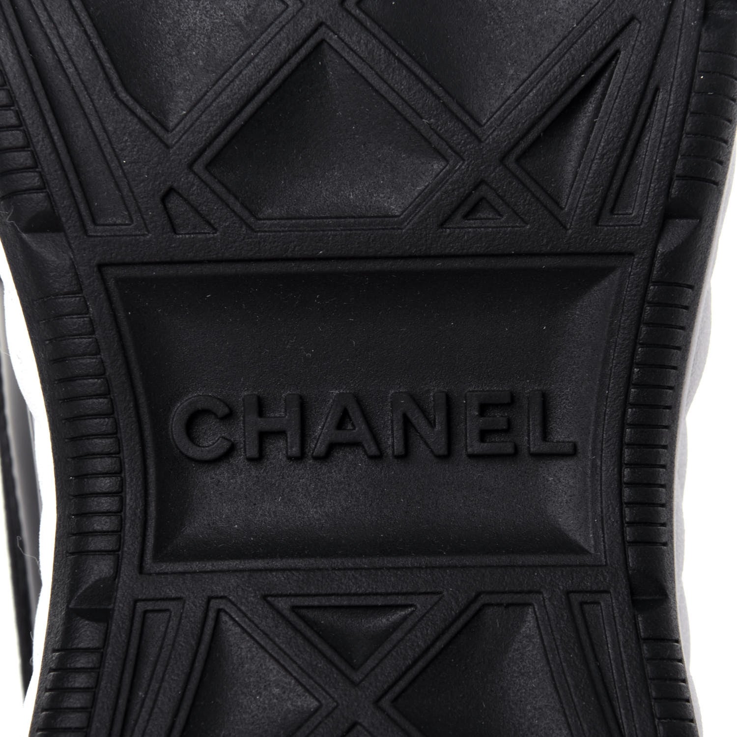 Chanel Velvet Calfskin Mixed Fibers CC Sneakers 38.5 Black 10 of 11