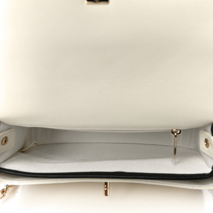 Chanel Caviar Quilted Round Messenger Flap White Black 5 of 11