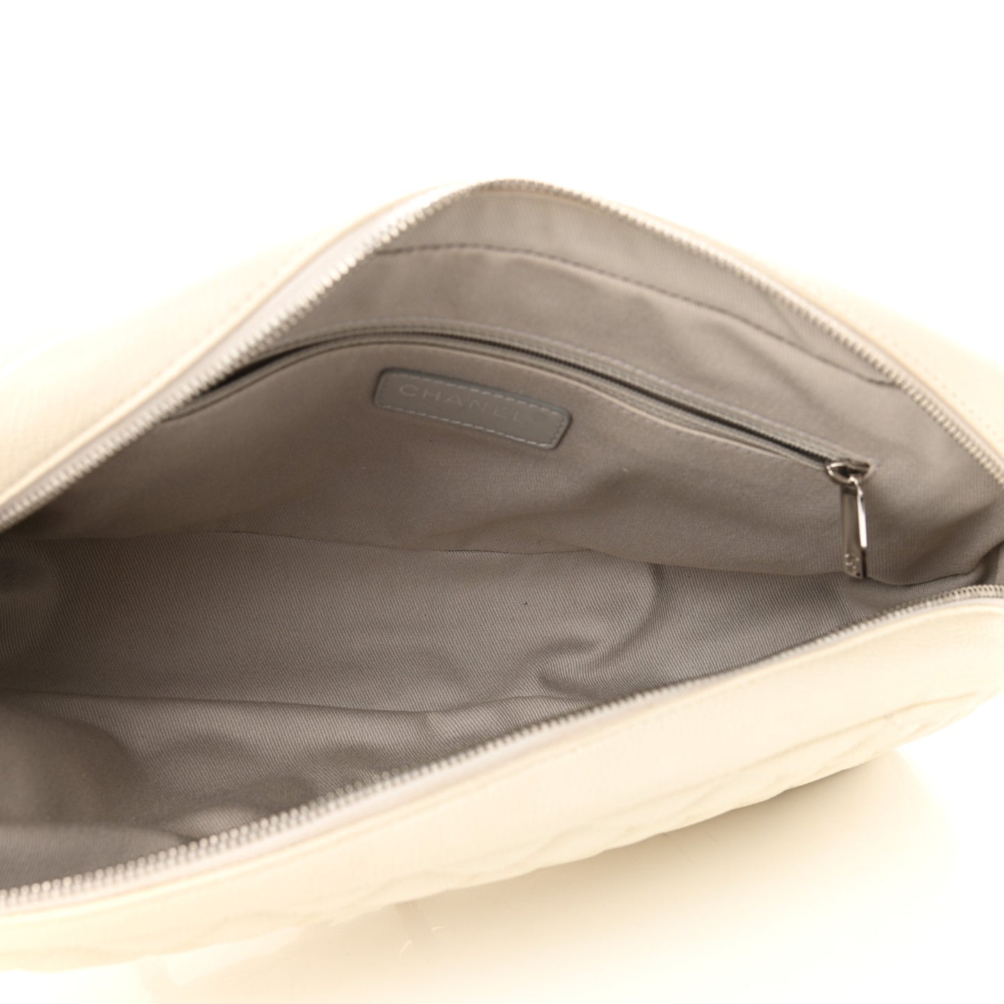 Caviar Quilted Jumbo Easy Flap Dark White