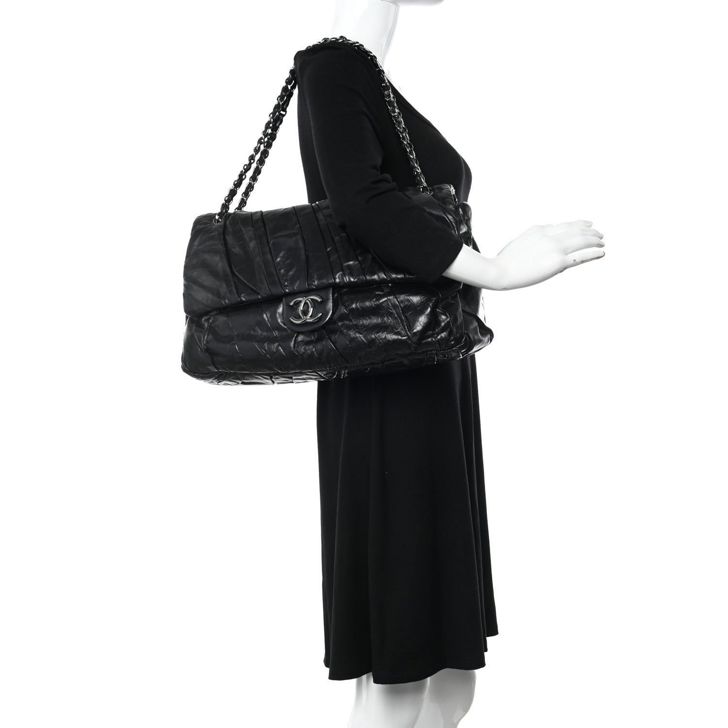Chanel Glazed Calfskin Twisted Maxi Flap Black 2 of 19