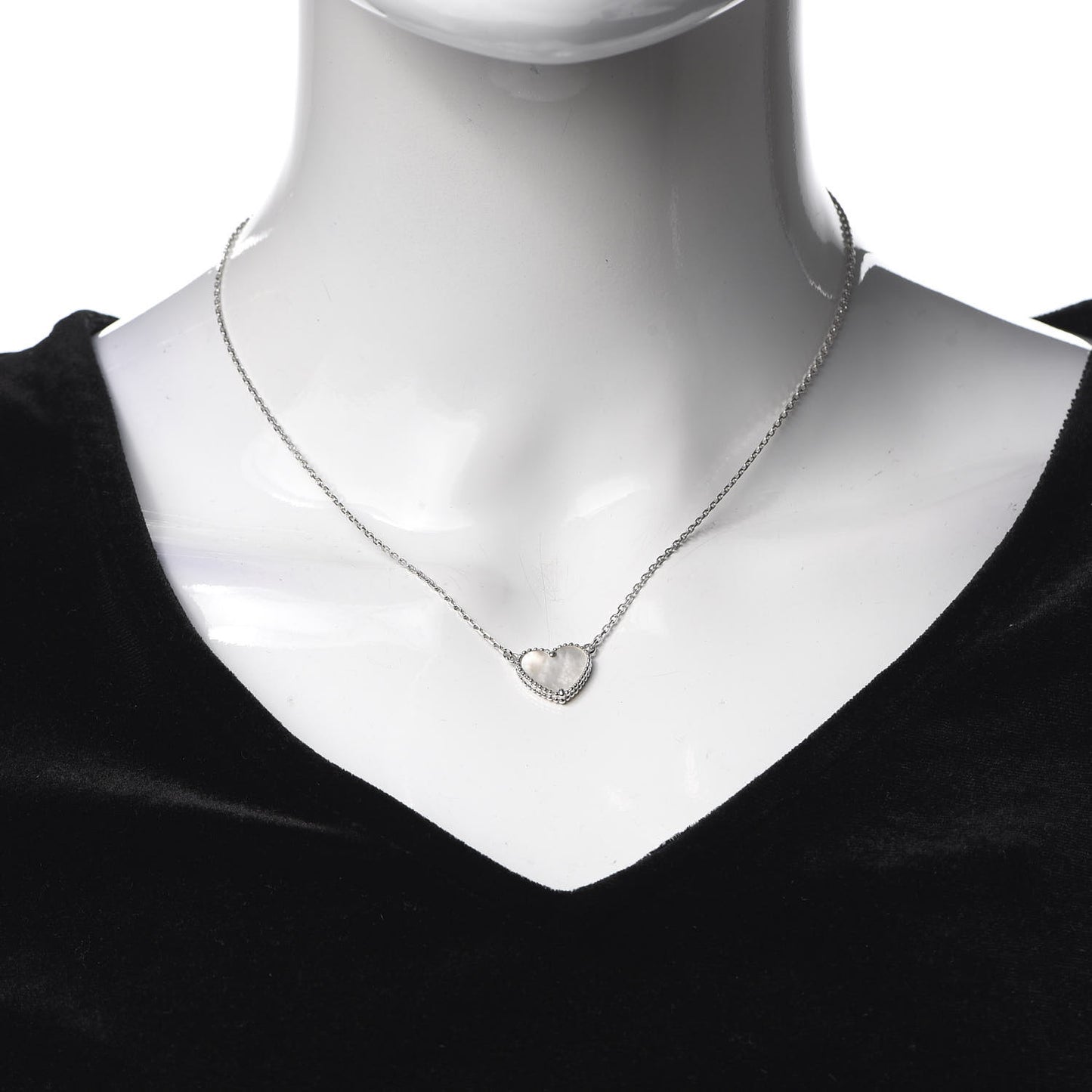 18K White Gold Mother of Pearl Lucky Alhambra Heart Pendant Necklace