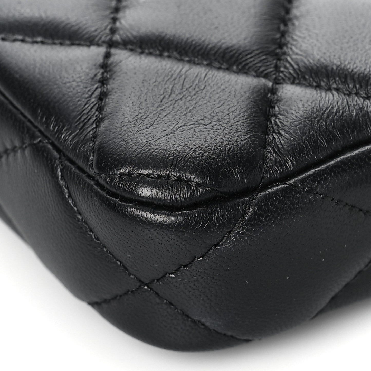 Lambskin Quilted Small Clutch With Chain Black