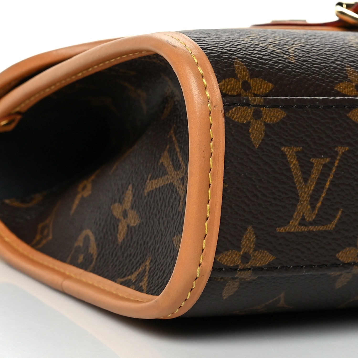 Louis Vuitton Monogram LV Ivy 8 of 10