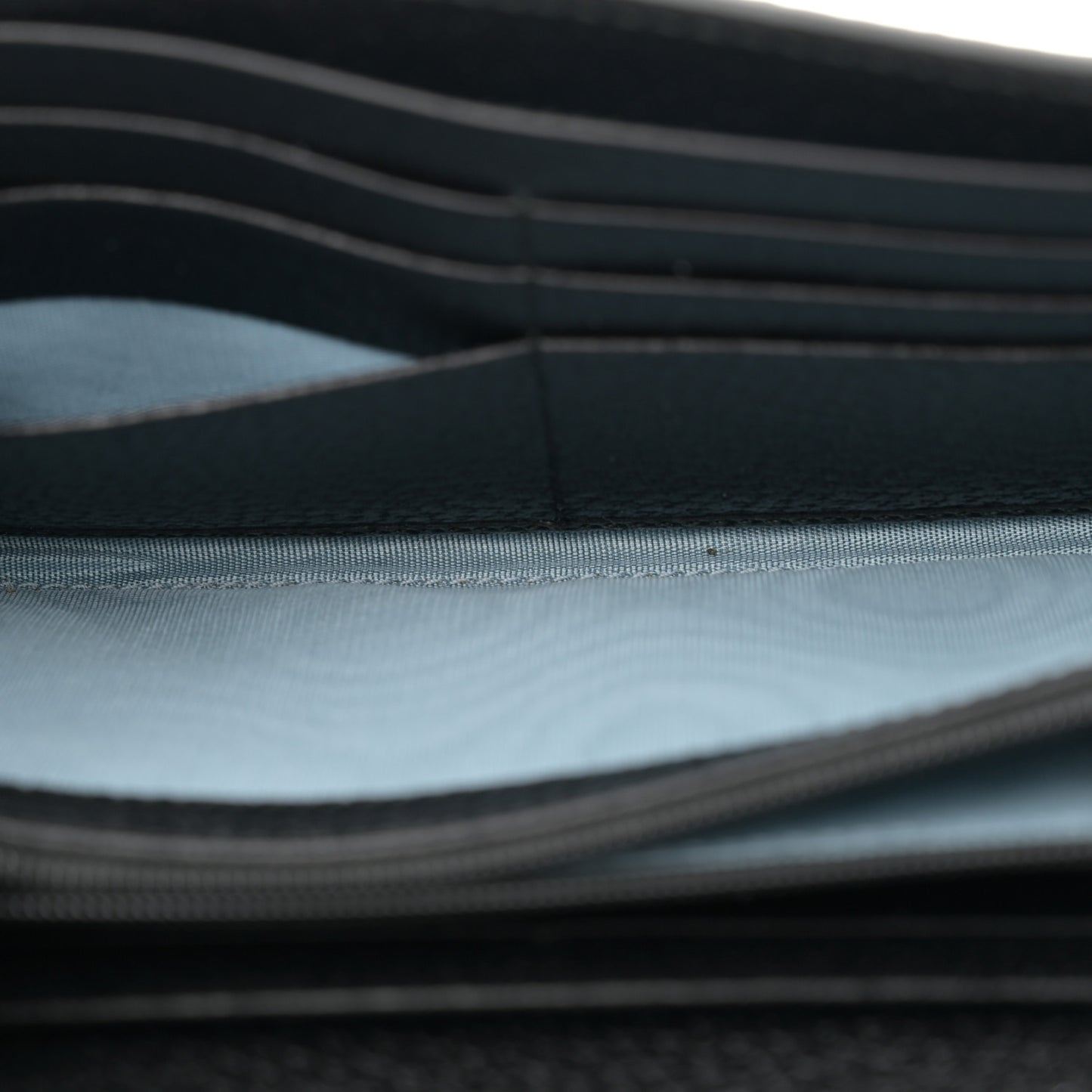 Grained Calfskin Bee Star Continental Chain Wallet Black