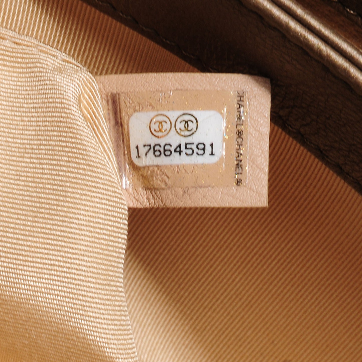 Calfskin Medium Crown Flap Gold