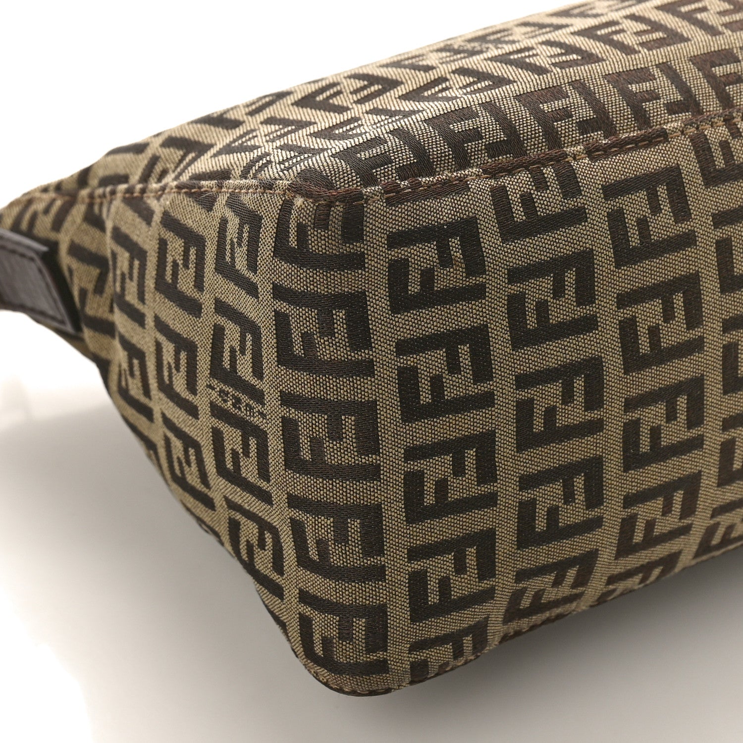 Fendi Zucchino Vitello Pochette Moro 7 of 9
