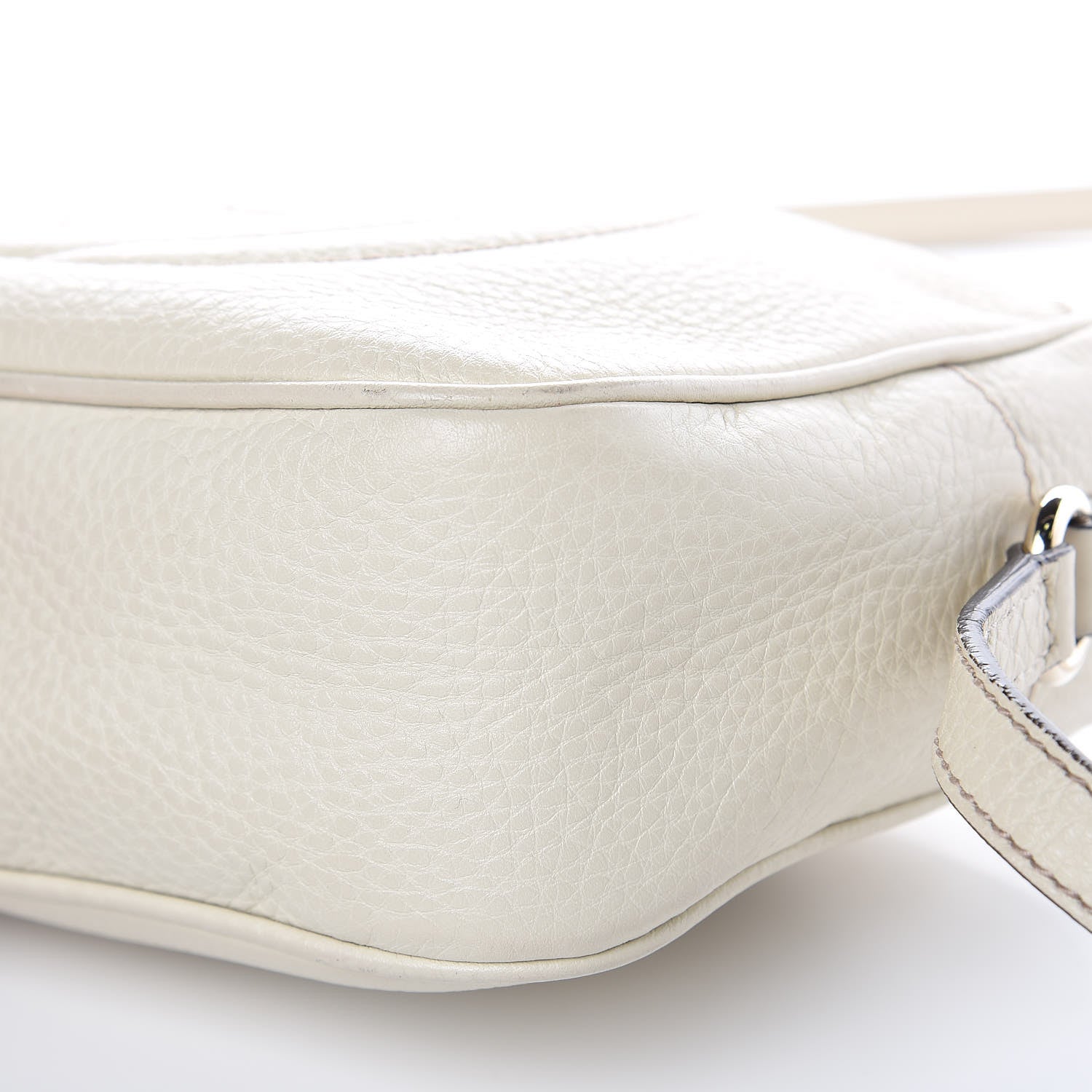 Gucci Pebbled Calfskin Small Soho Disco Bag Off White 11 of 12