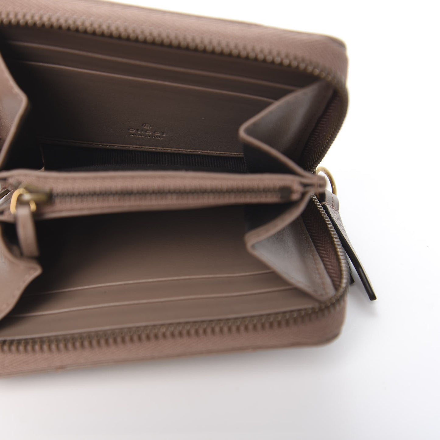 Calfskin Matelasse Small Marmont 2.0 Zip Wallet Porcelain Rose