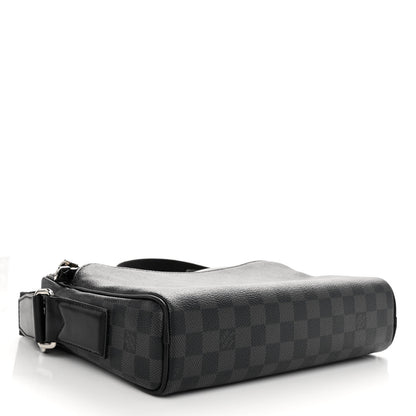 Louis Vuitton Damier Graphite Dayton Reporter PM 4 of 8
