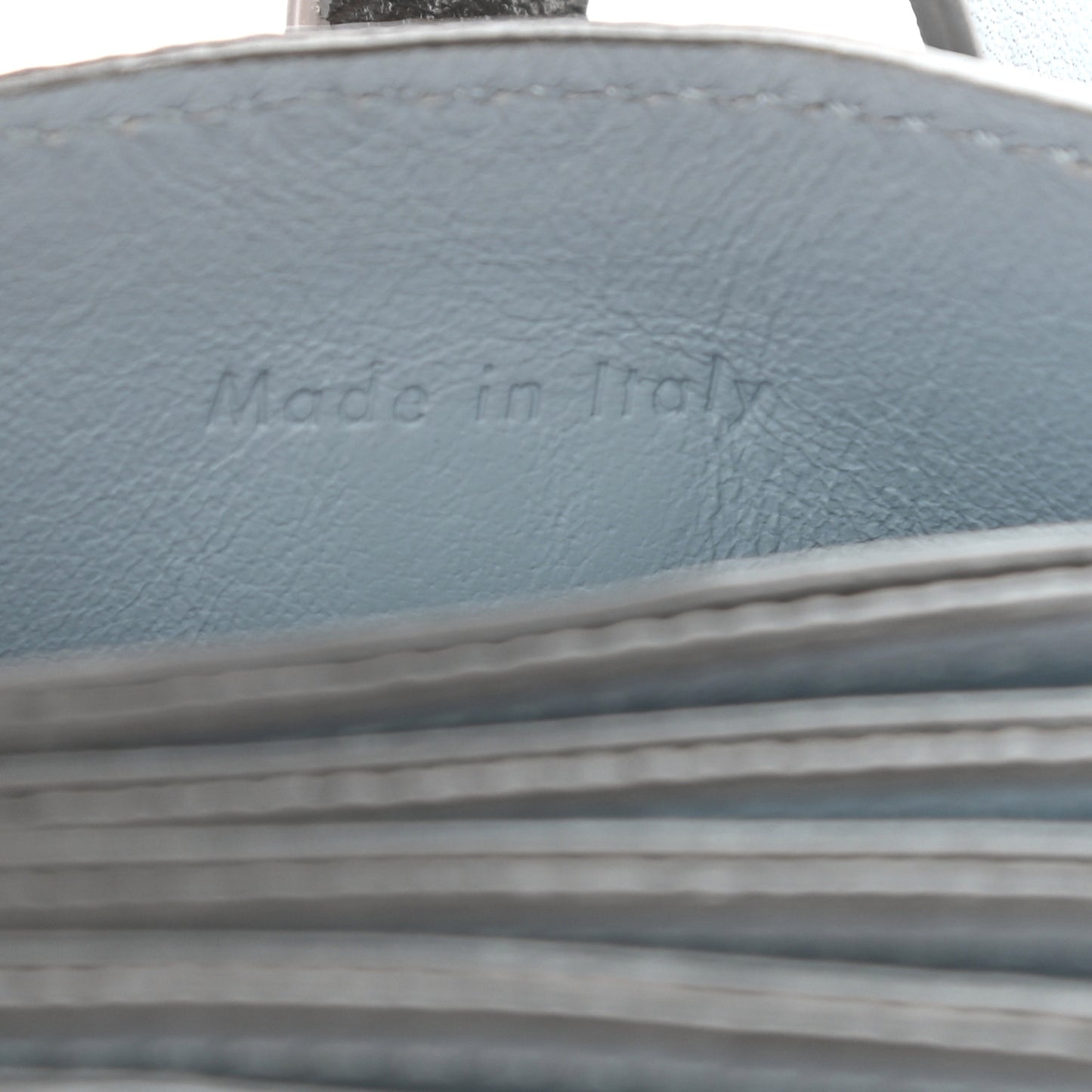 Grained Shiny Calfskin Accordion Card Holder Grey
