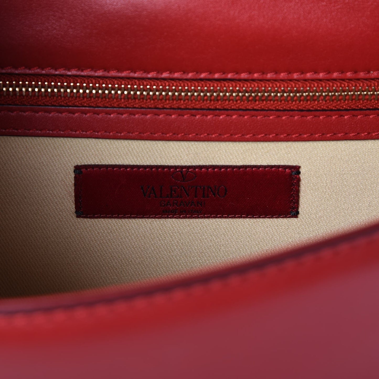 Vitello Medium Glam Lock Rockstud Flap Red