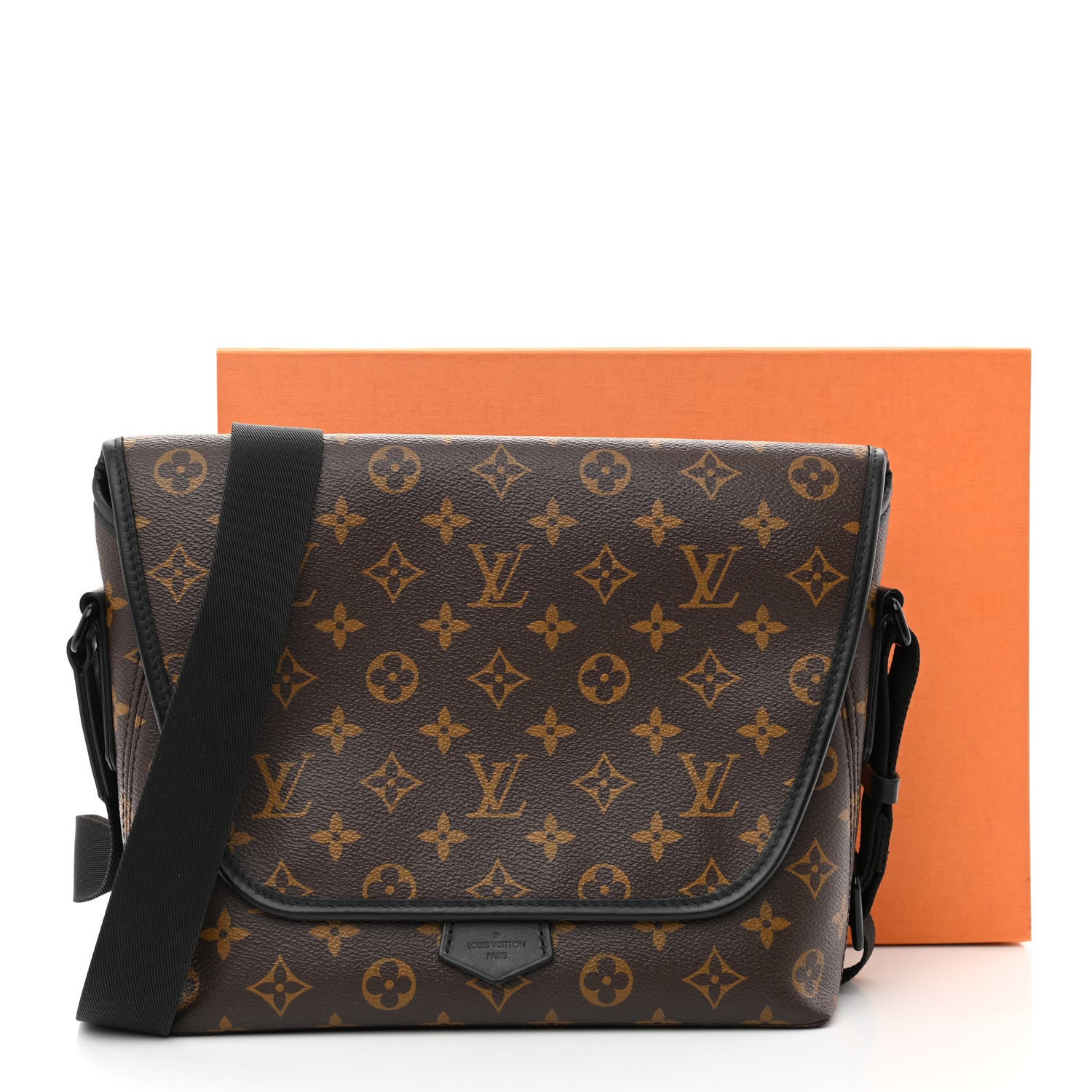 Louis Vuitton Monogram Macassar Magnetic Messenger 12 of 12