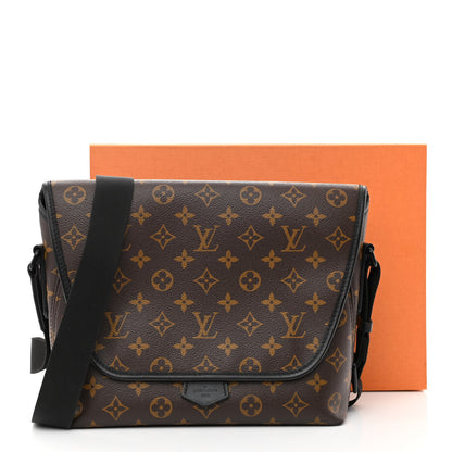 Louis Vuitton Monogram Macassar Magnetic Messenger 12 of 12