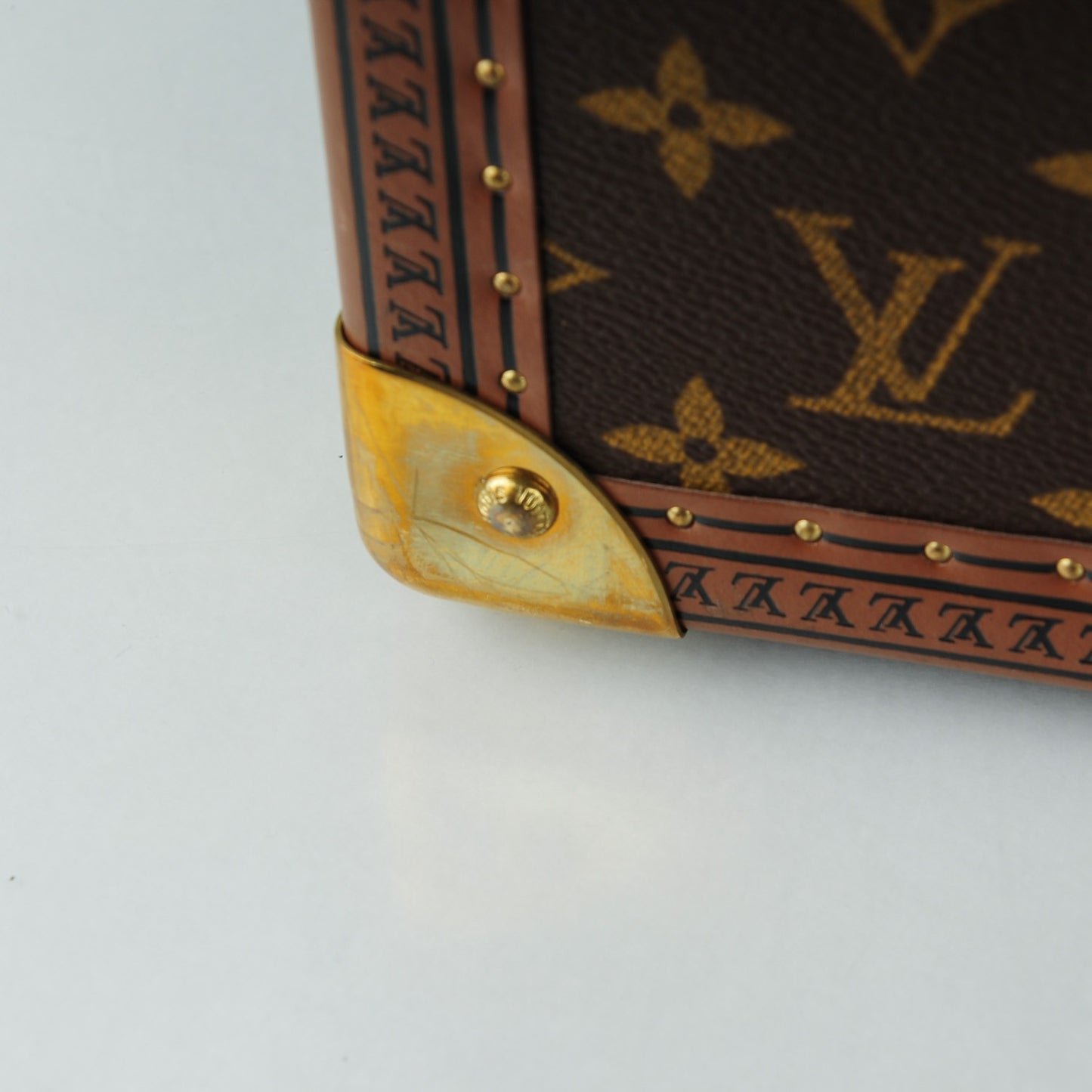 Monogram Alzer 75