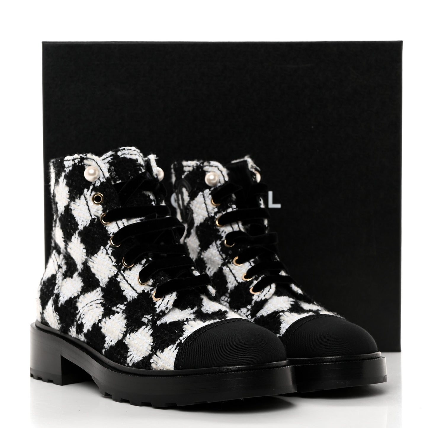 Tweed Grosgrain Pearl Combat Short Boots 38.5 White Black