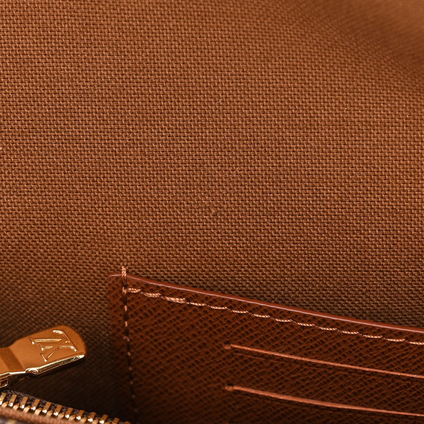 Monogram Ivy Wallet On Chain