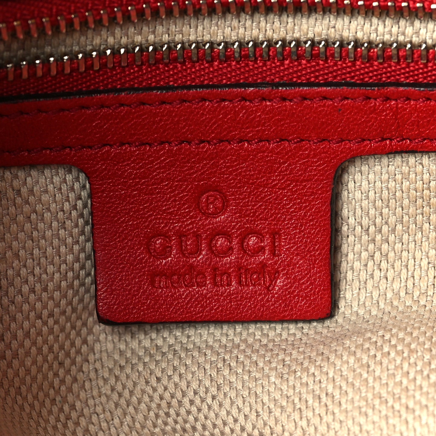 Pebbled Calfskin Medium Soho Chain Shoulder Bag Tabasco Red