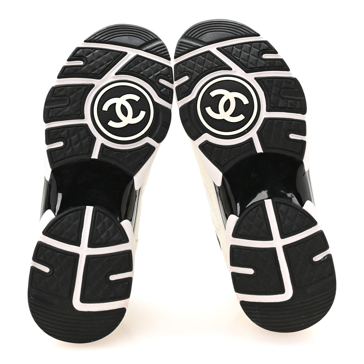 Mesh Suede Calfskin Grained Calfskin Womens CC Sneakers 36 White Black