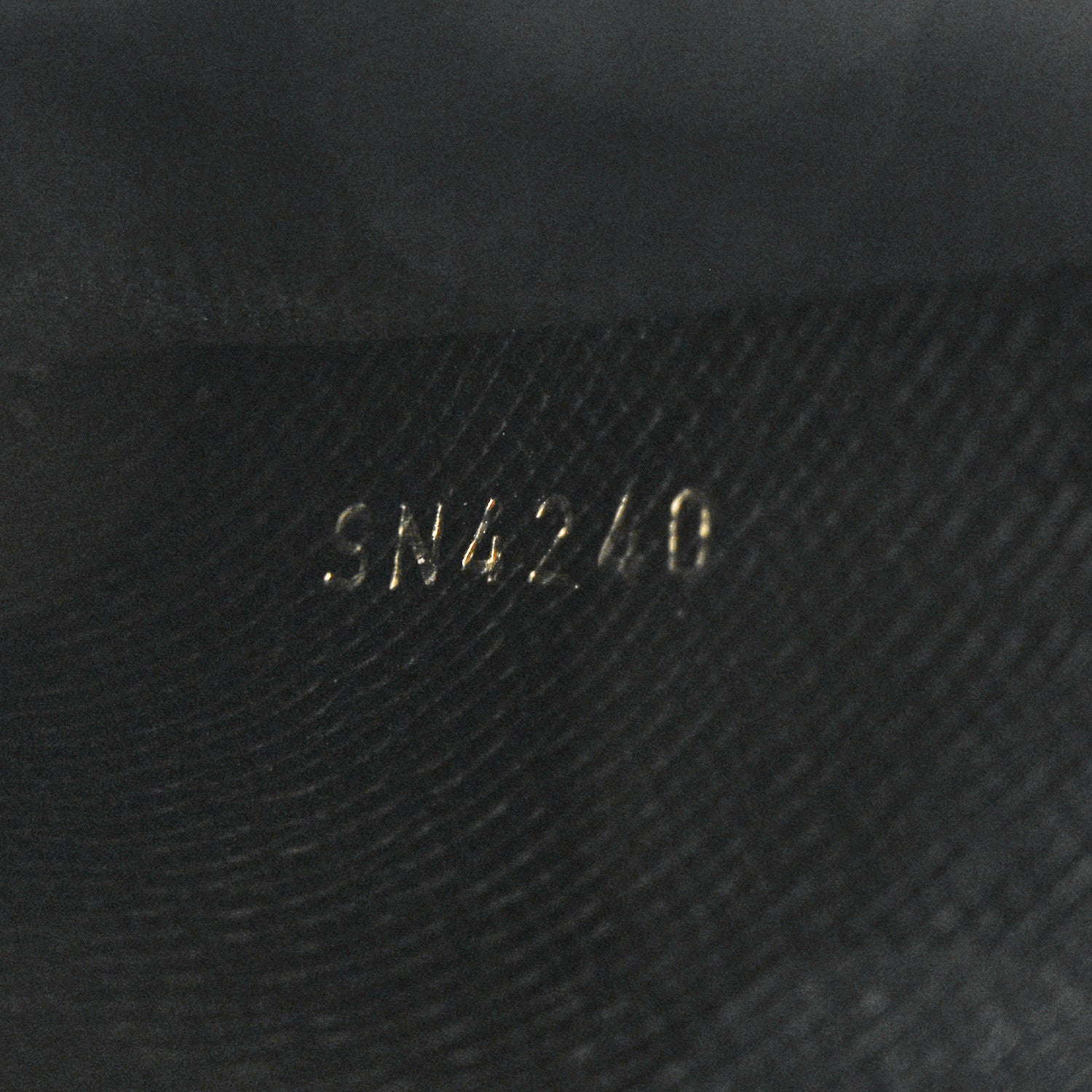 Louis Vuitton Reverse Monogram Giant Trio Pouch 8 of 9