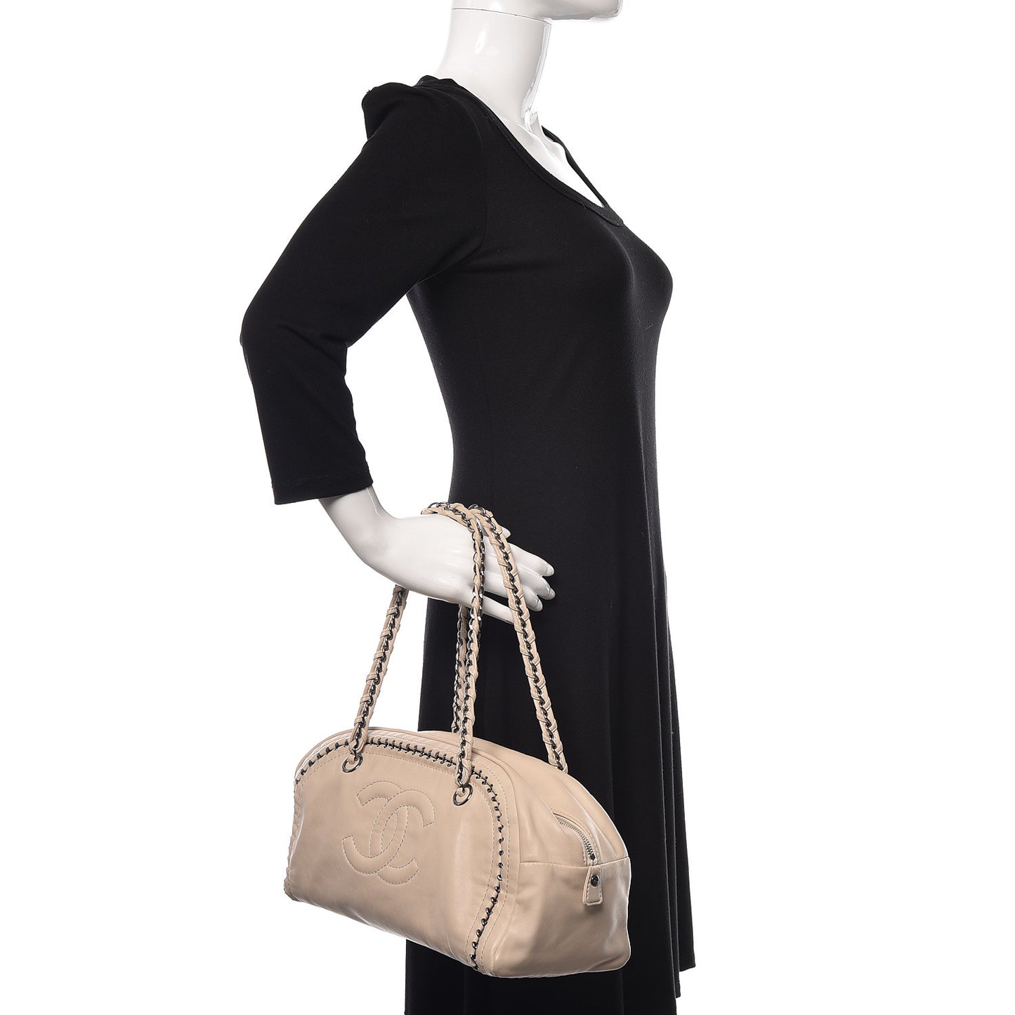 Smooth Calfskin Medium Luxe Ligne Bowler Light Beige