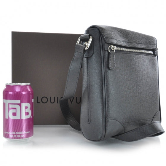 Louis Vuitton Taiga Luka Ardoise 3 of 8