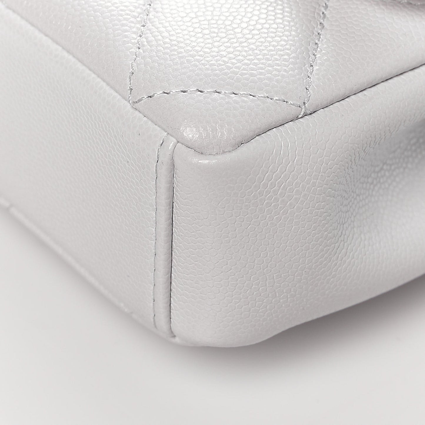 Caviar Quilted My Everything Small Flap White Black