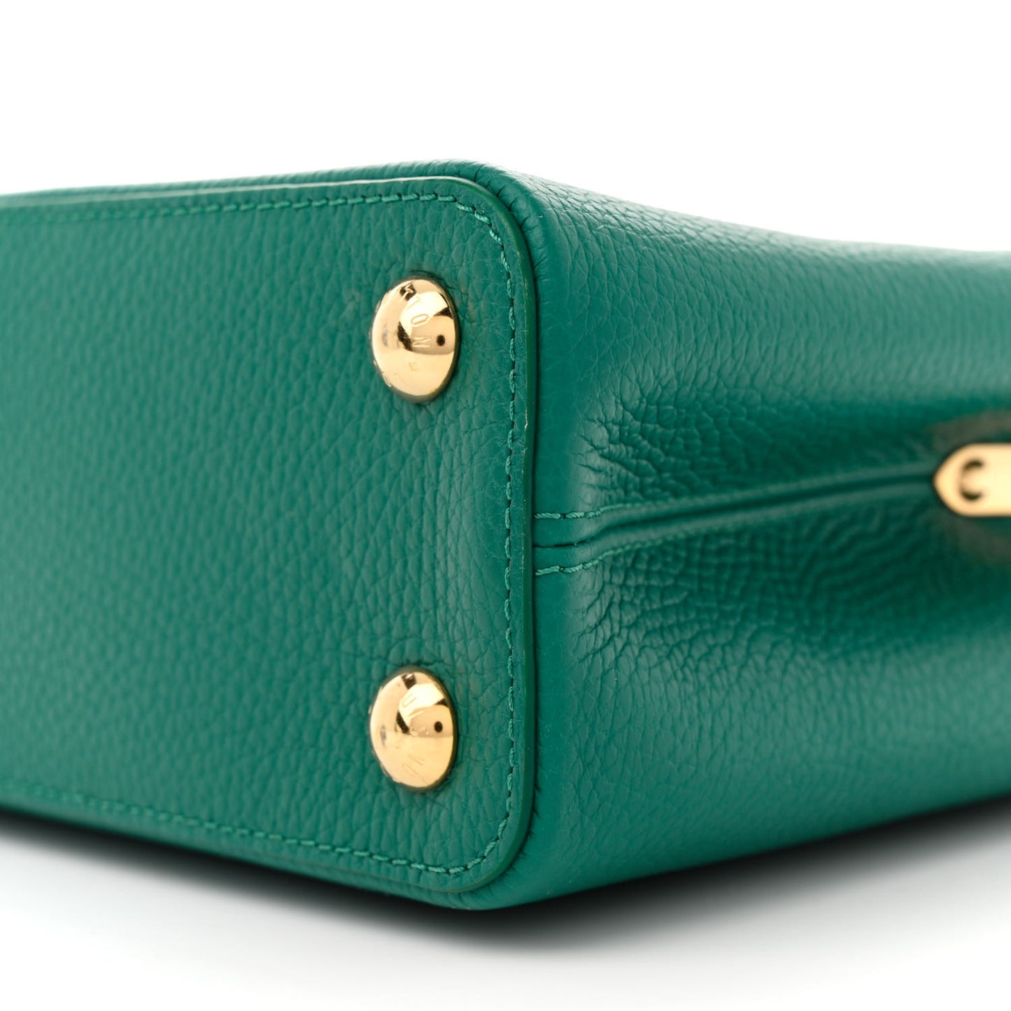 LOUIS VUITTON Taurillon Abalone Capucines BB Emerald
