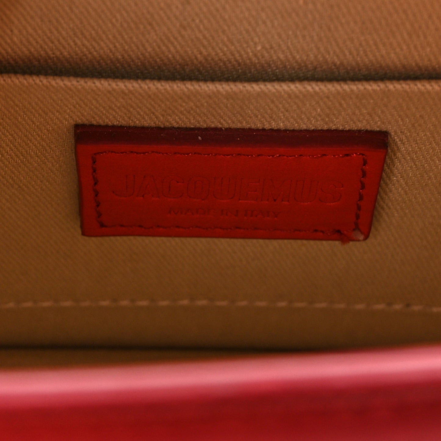 Smooth Calfskin Le Chiquito Moyen Red