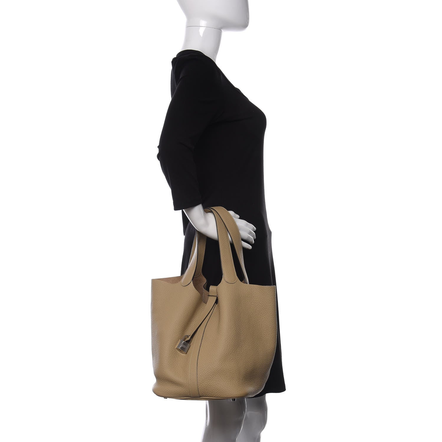 Hermes Taurillon Clemence Picotin Lock 26 GM Trench 2 of 8
