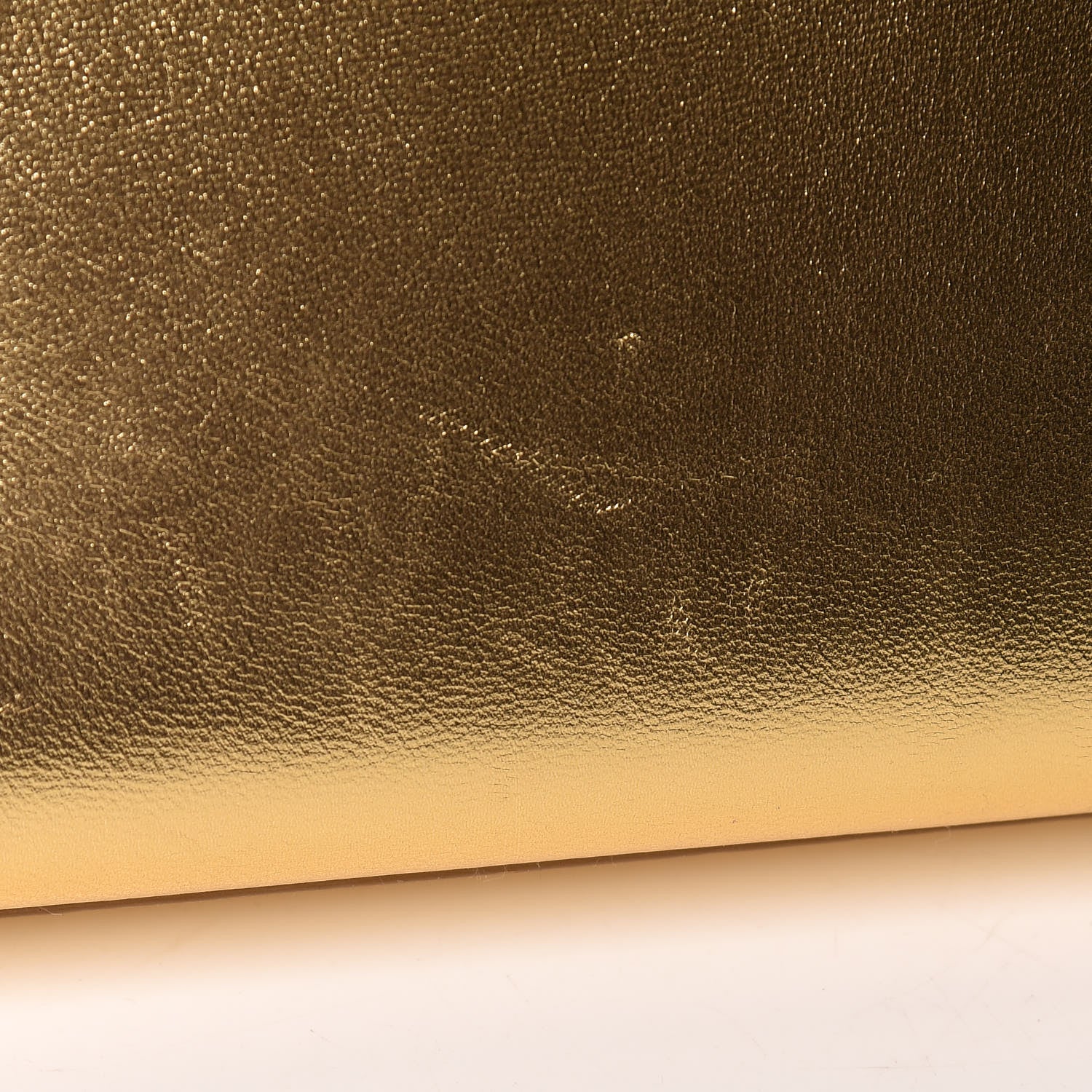 Saint Laurent Metallic Calfskin Monogram Cassandre Clutch Ciad 11 of 18