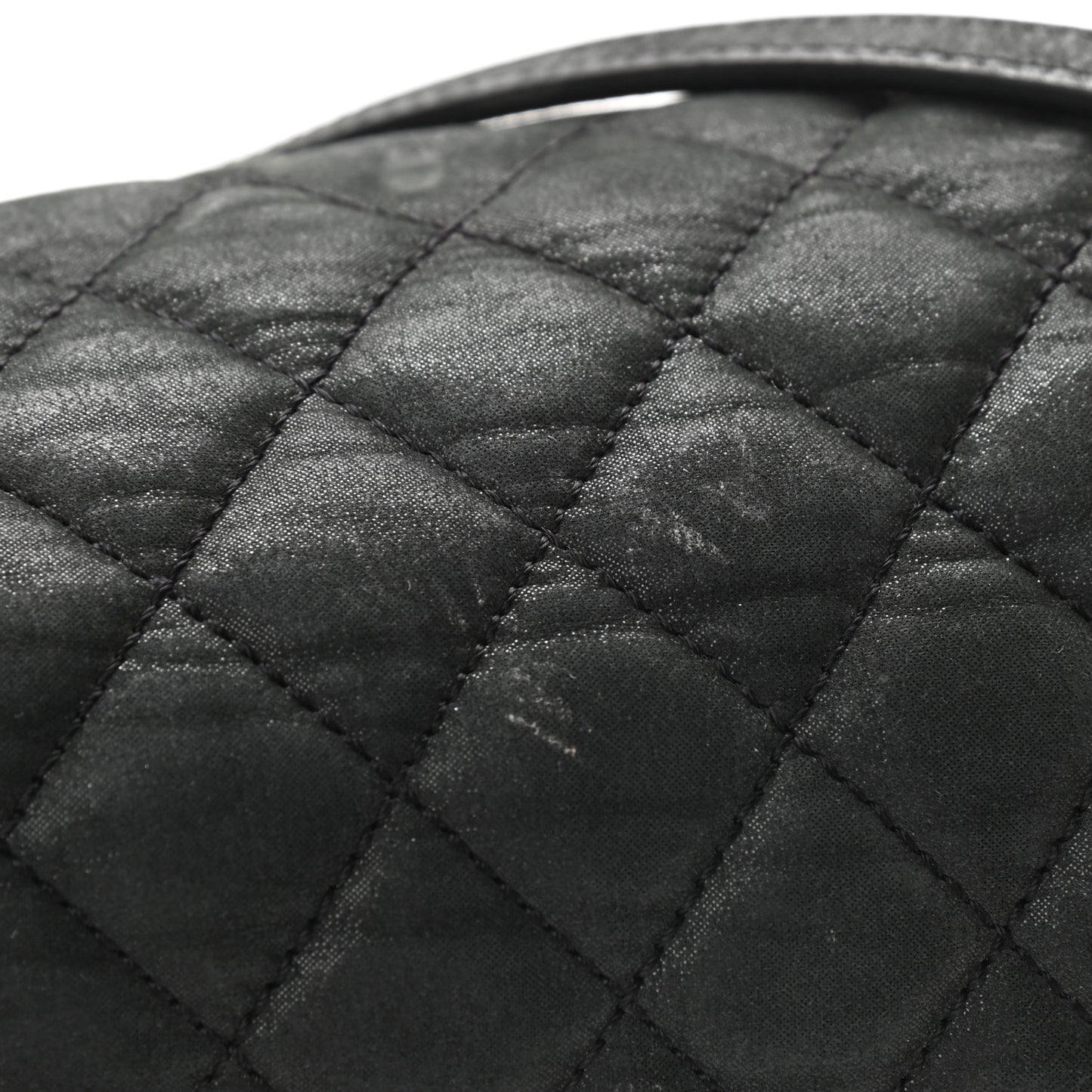 Iridescent Calfskin Large Chic Quilt Flap Black