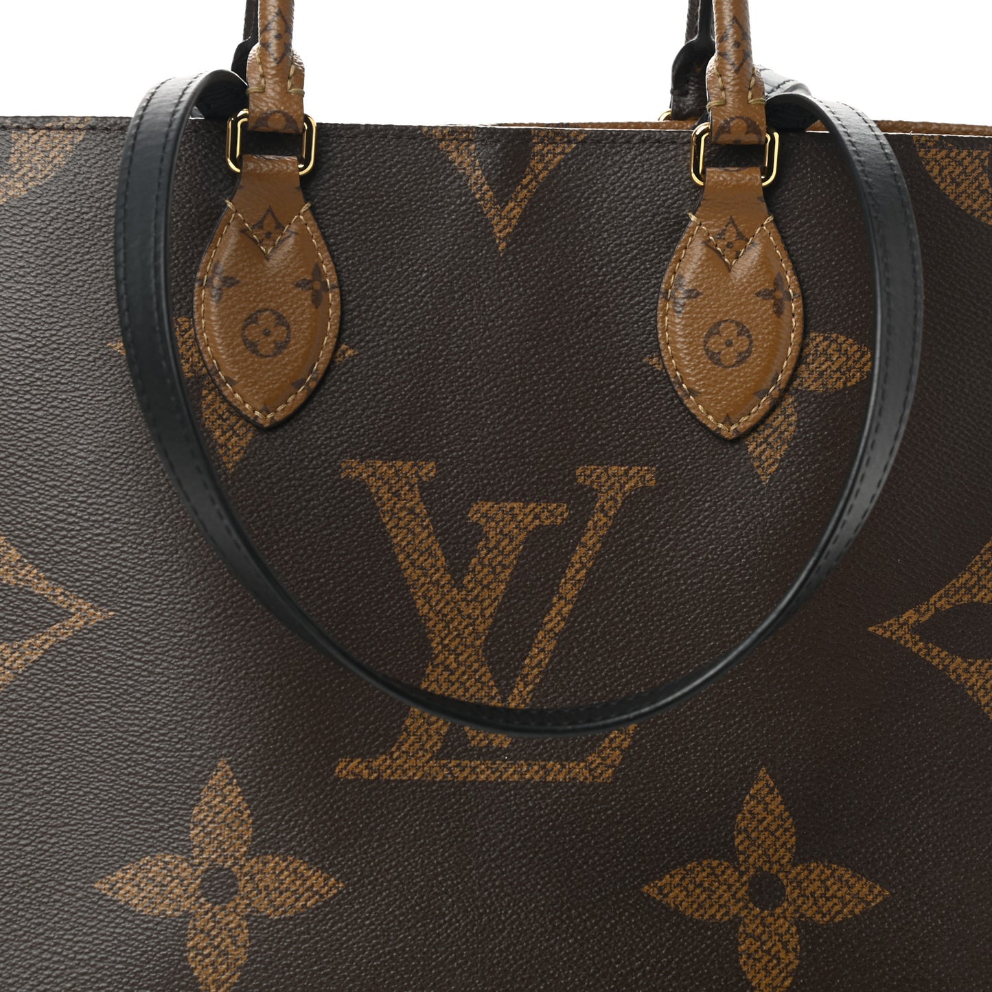 Reverse Monogram Giant Onthego MM