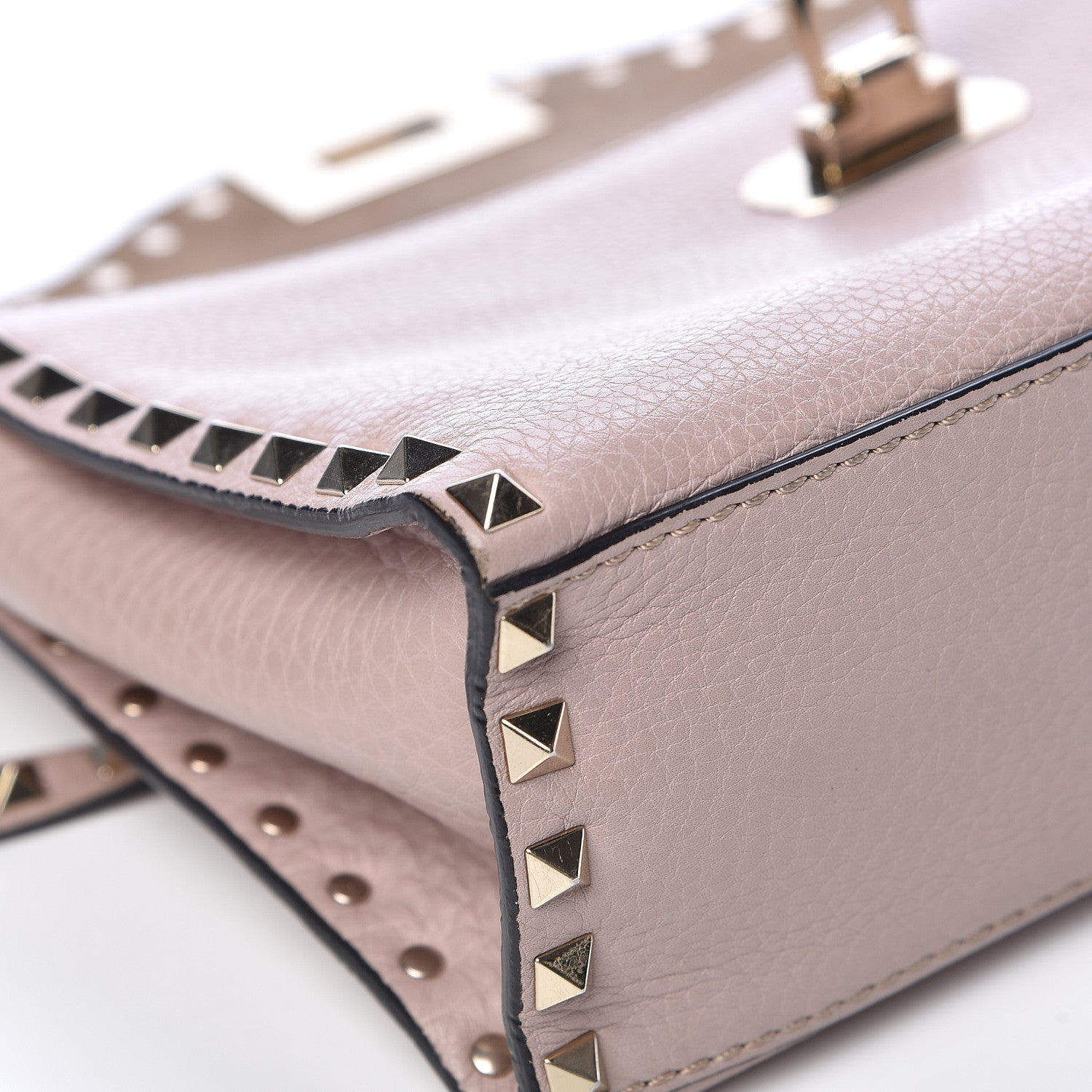 Valentino Garavani Pebbled Calfskin Small Rockstud Single Handle Flap Bag Poudre 9 of 21