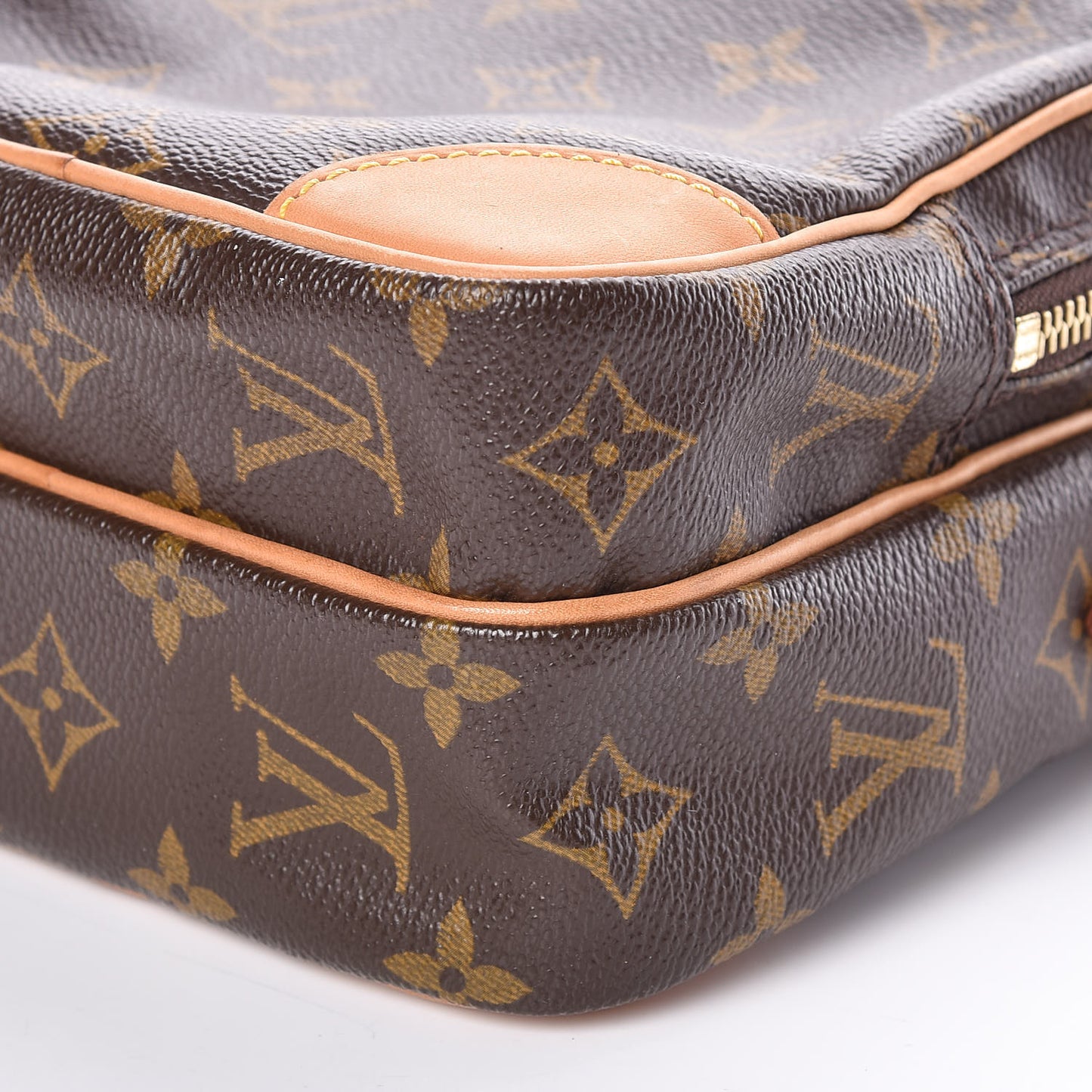 Monogram Amazone