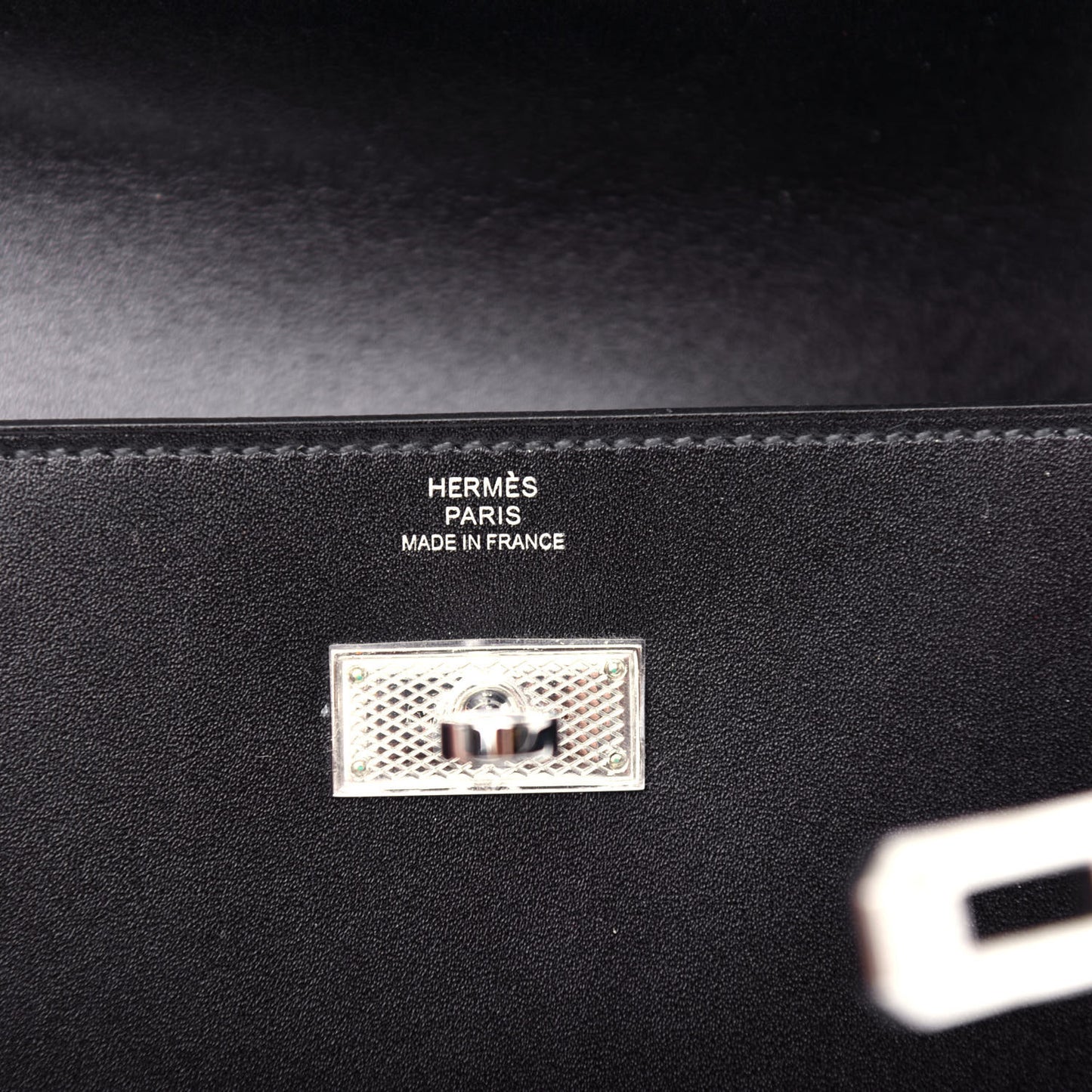 Box Guilloche Kelly Longue Wallet Black