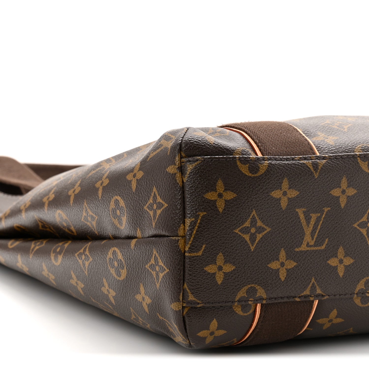 Louis Vuitton Monogram Cabas Beaubourg 8 of 10