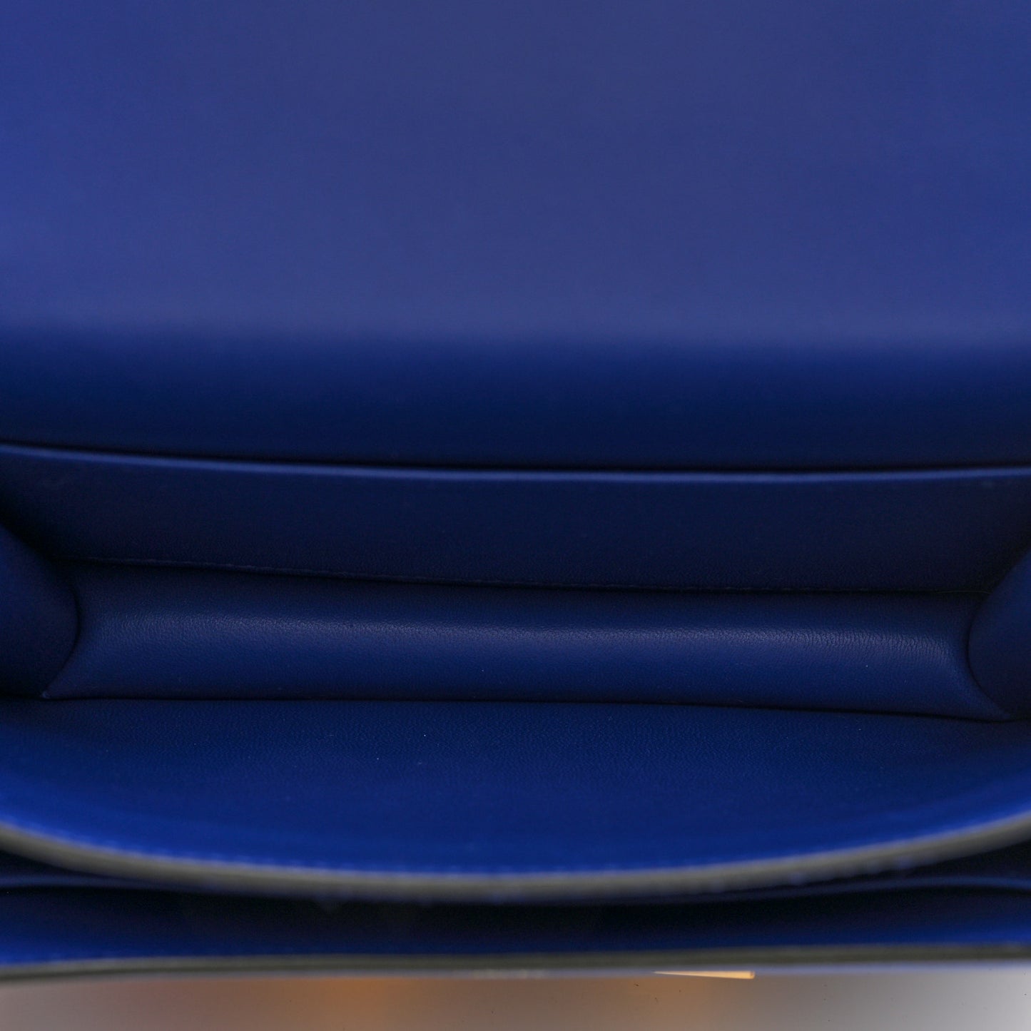 Epsom Constance 18 Bleu Electrique