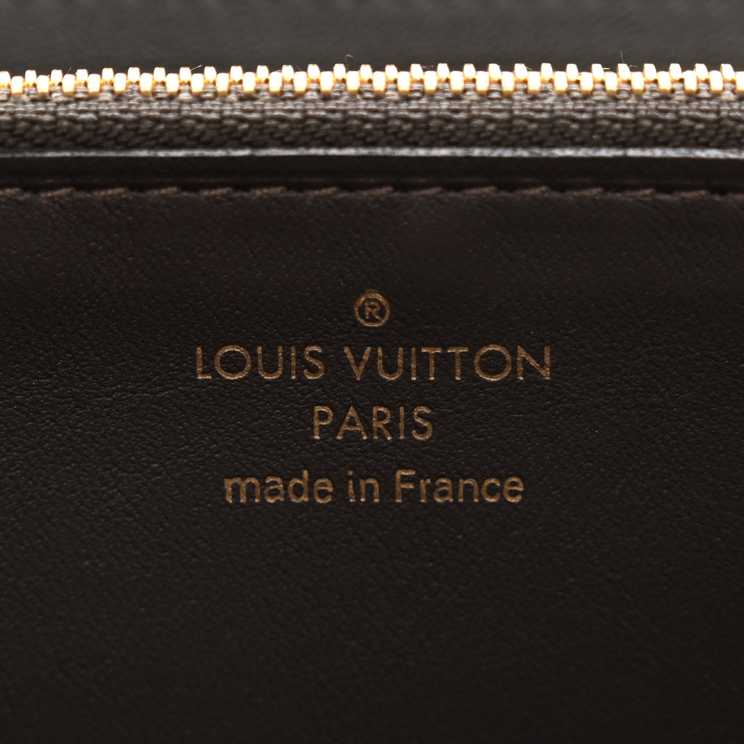 Louis Vuitton Taurillon Capucines Wallet Galet 6 of 7